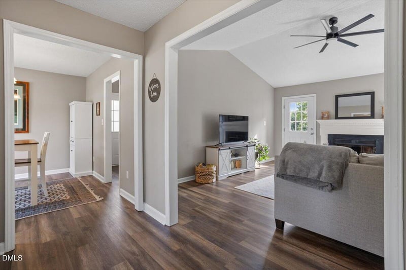 401 Vista Springs Cir, Holly Springs, NC 27540