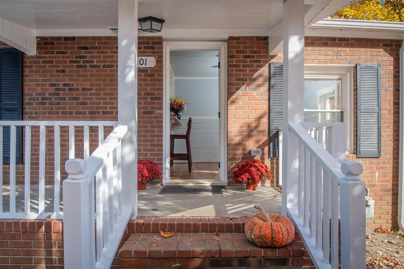 401 Walker Ave, Graham, NC 27253