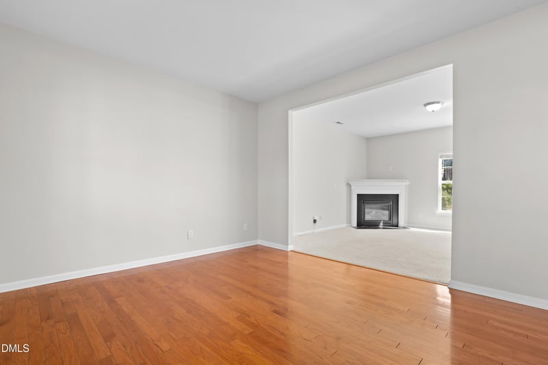 401 Wellspring Dr, Holly Springs, NC 27540