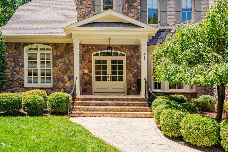 401 Westbury Dr, Chapel Hill, NC 27516