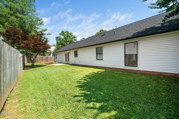 401 Wyndham Dr, Fuquay Varina, NC 27526