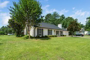 401 Wyndham Dr, Fuquay Varina, NC 27526