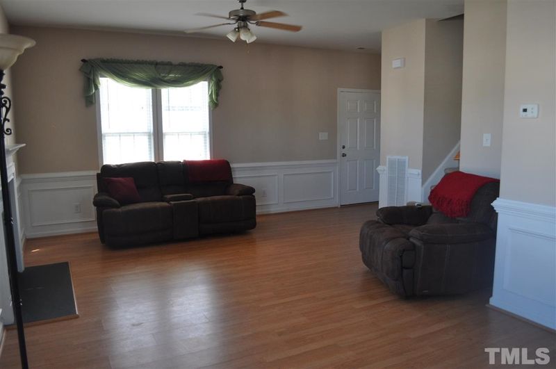 4010 Alder Grove Ln, Raleigh, NC 27610