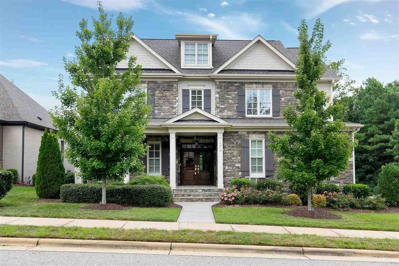 4010 Greyhawk Pl, Apex, NC 27539