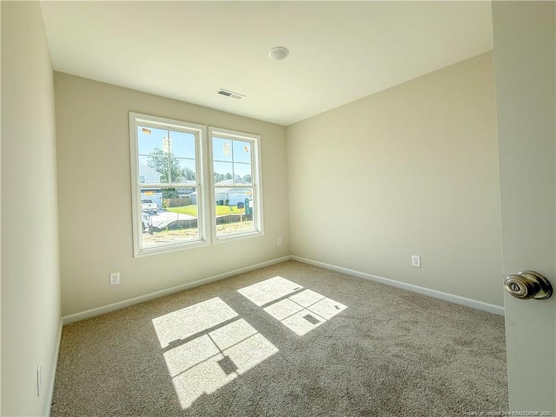 4010 Racking Horse Rd, Hope Mills, NC 28348