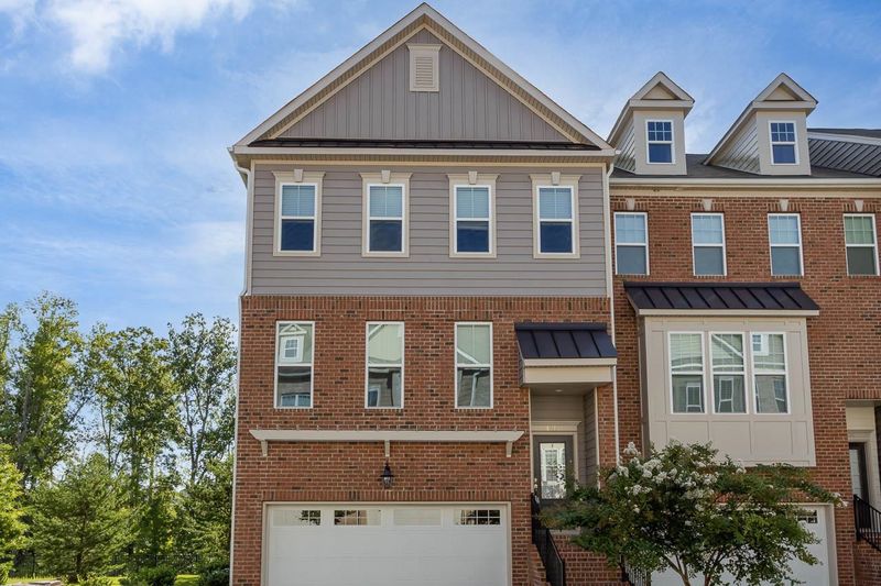 4010 Robious Ct, Cary, NC 27519