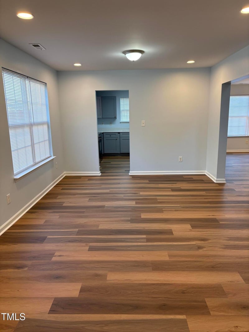 4010 Taylor Oaks Dr, Raleigh, NC 27616