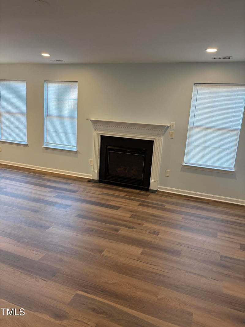 4010 Taylor Oaks Dr, Raleigh, NC 27616
