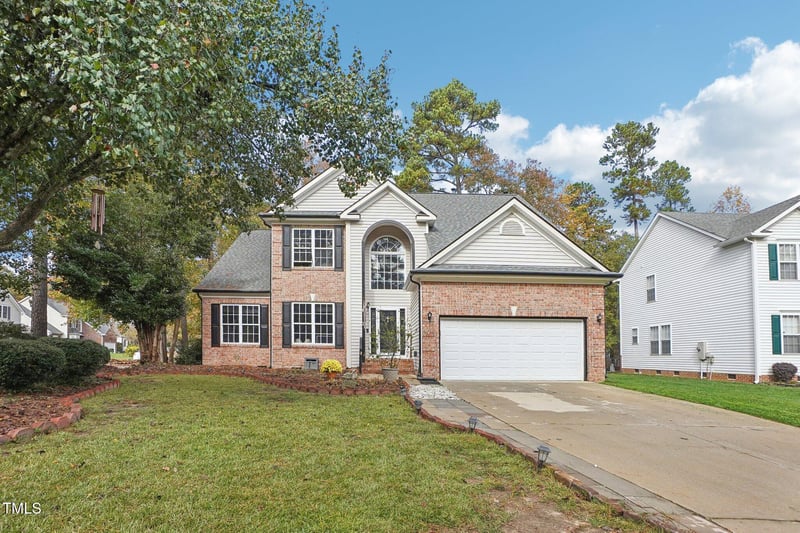 4010 Winecott Dr, Apex, NC 27502