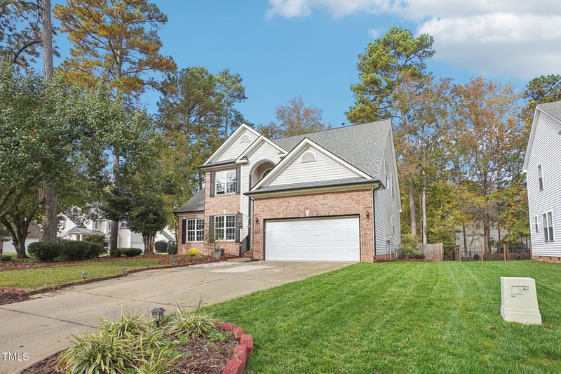 4010 Winecott Dr, Apex, NC 27502