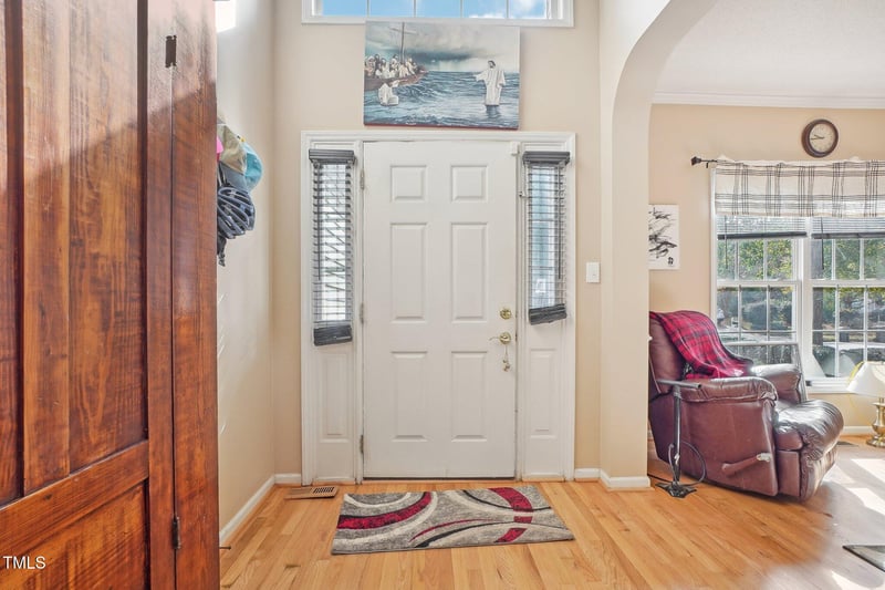 4010 Winecott Dr, Apex, NC 27502