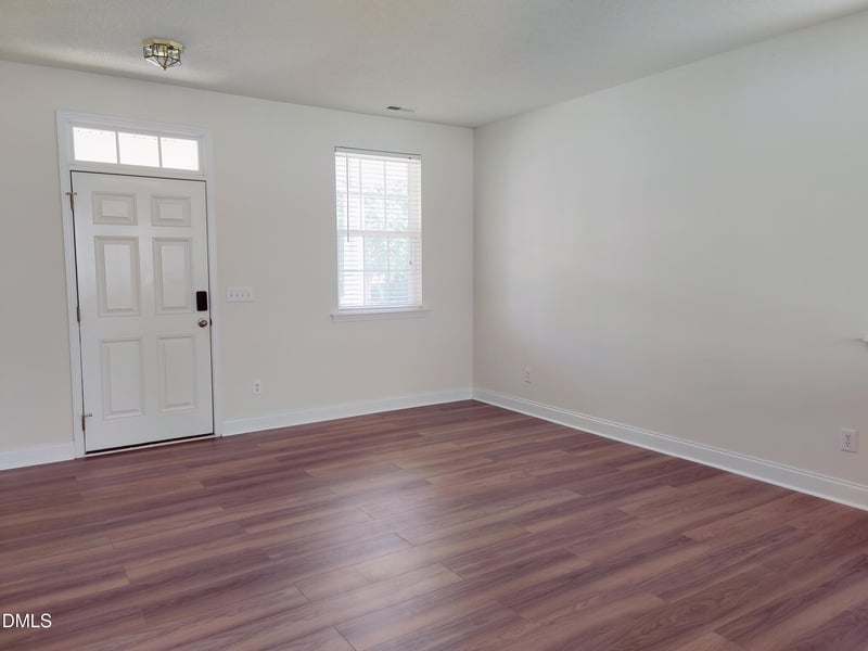 4011 Oatgrass Ln, Raleigh, NC 27604