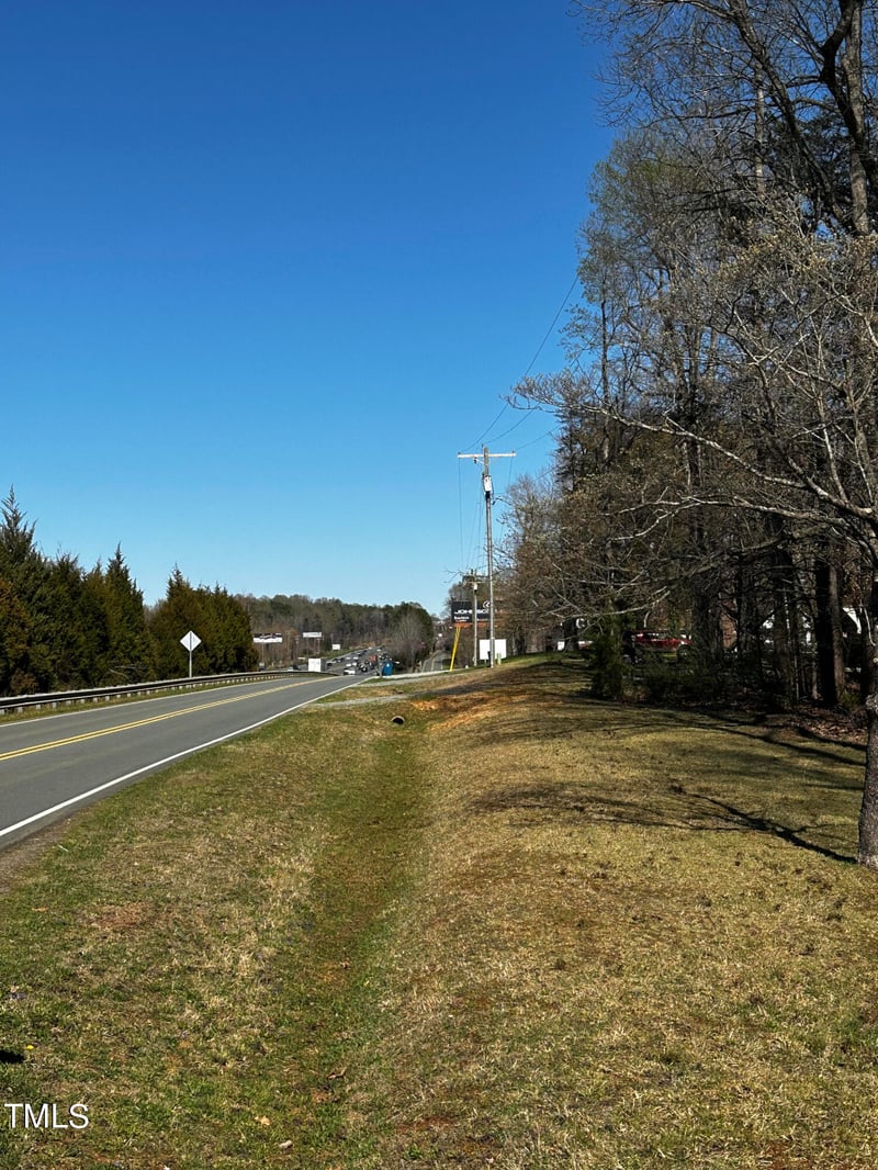 4011 Wilson Rd, Mebane, NC 27302