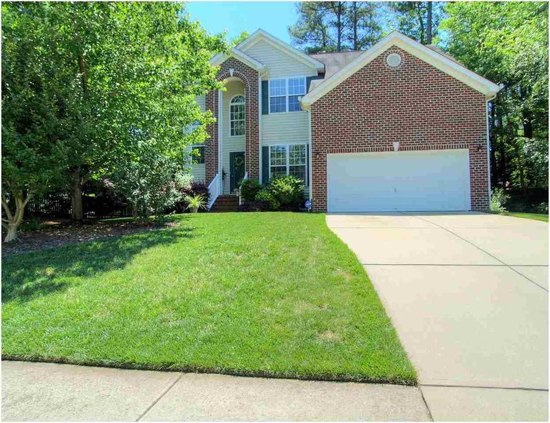 4011 Winecott Dr, Apex, NC 27502