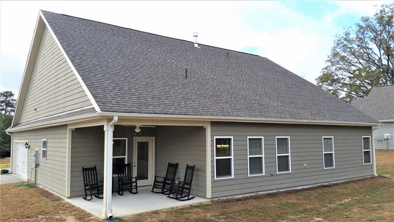4012 Mendenhall Dr #8, Zebulon, NC 27597
