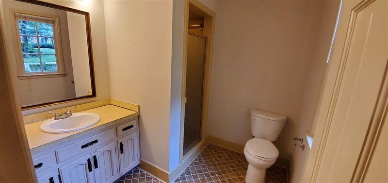 4012 Oak Park Rd, Raleigh, NC 27612