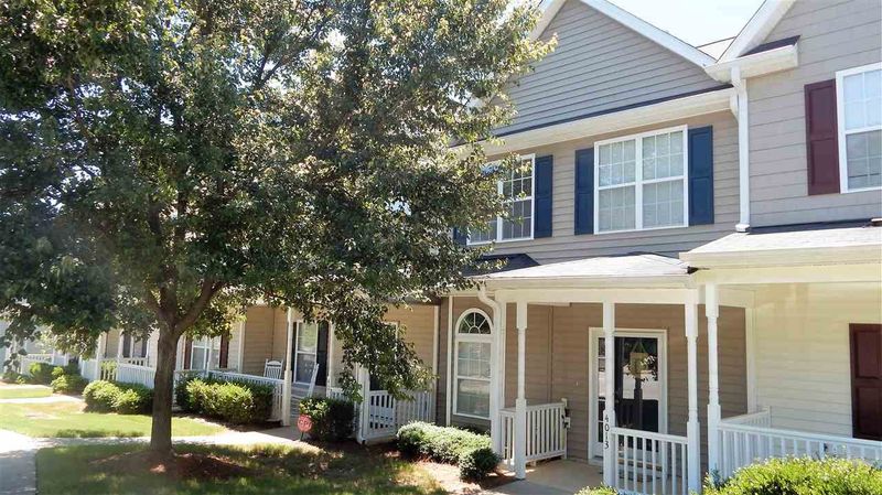 4013 Volkswalk Pl, Raleigh, NC 27610