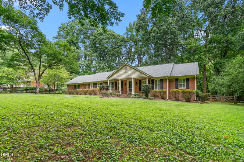 4014 Forest Oaks Ln, Mebane, NC 27302
