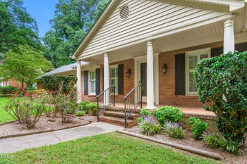 4014 Forest Oaks Ln, Mebane, NC 27302