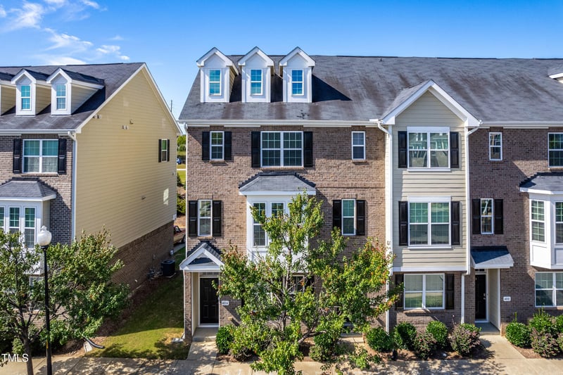 4014 Kentworth Dr, Holly Springs, NC 27540