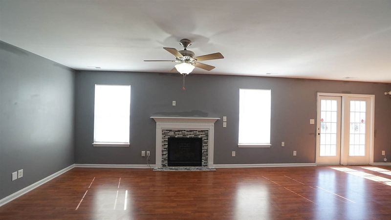 4014 Rothfield Ln, Raleigh, NC 27616