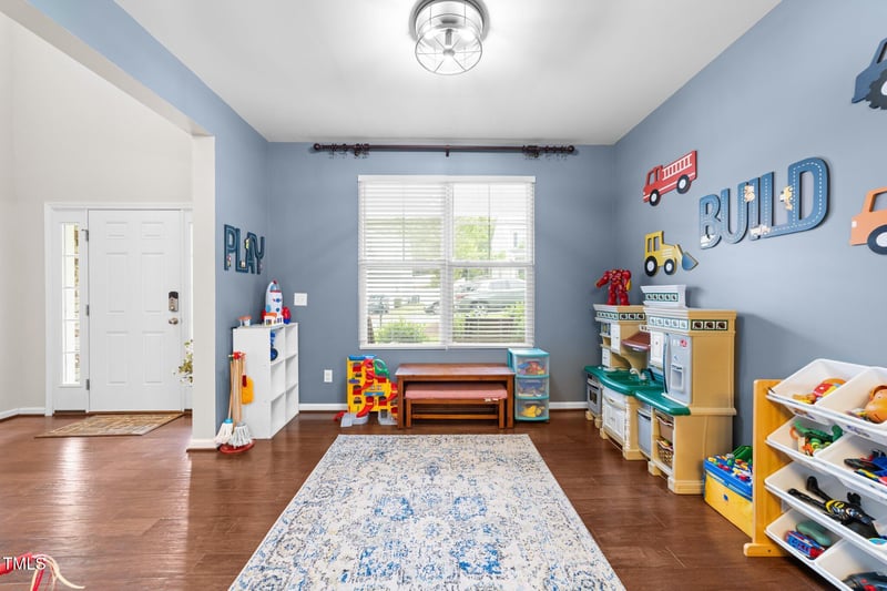 4014 White Kestrel Dr, Raleigh, NC 27616