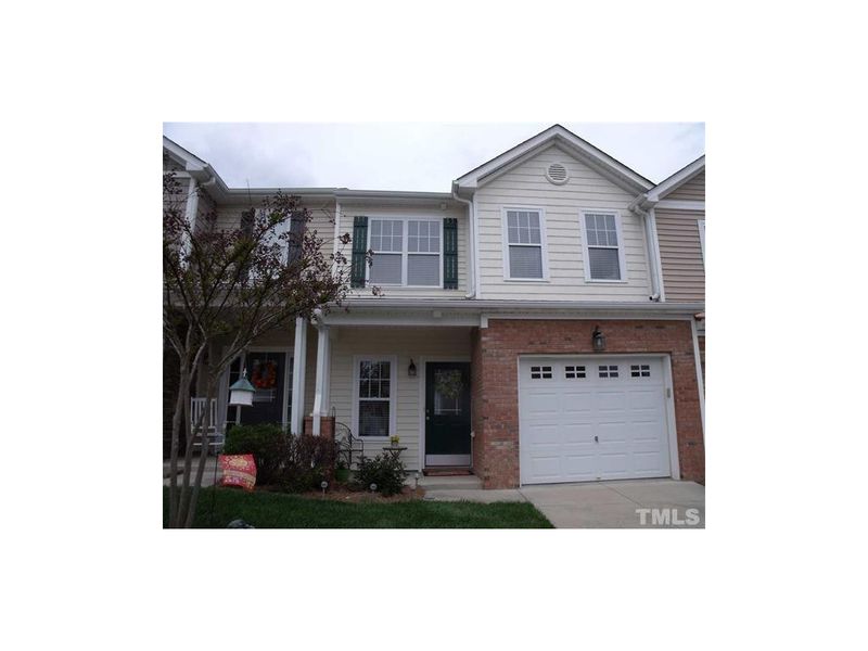 4015 Comrie Ln, Burlington, NC 27215