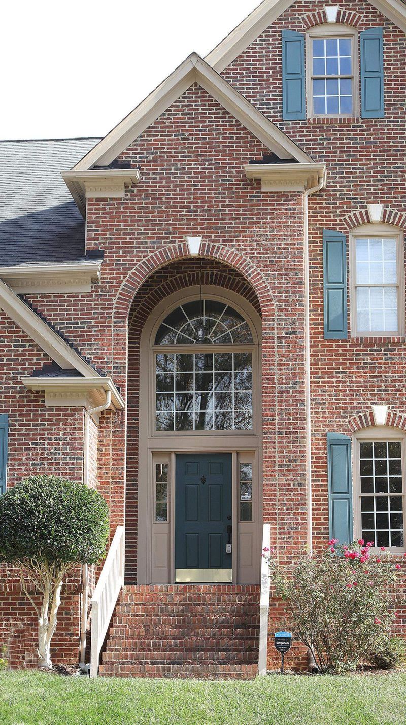 4015 Sunridge Rd, Raleigh, NC 27613
