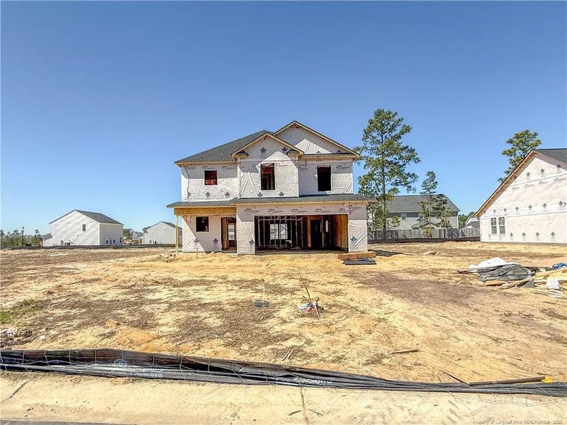 4016 Racking Horse Rd, Hope Mills, NC 28348