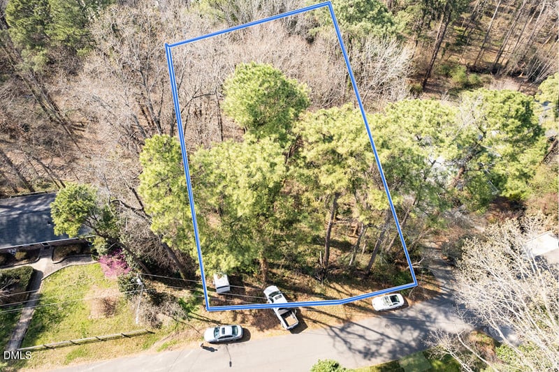 4017 Balsam Dr, Raleigh, NC 27612