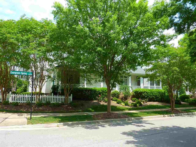 4017 Falls River Ave, Raleigh, NC 27614