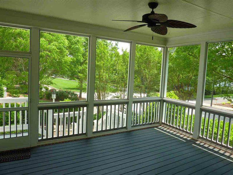 4017 Falls River Ave, Raleigh, NC 27614