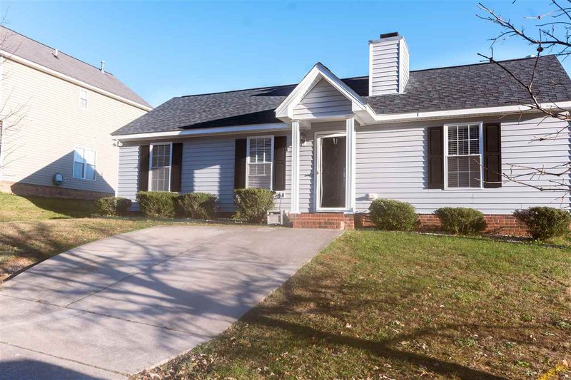 4017 Mindspring Dr, Raleigh, NC 27610