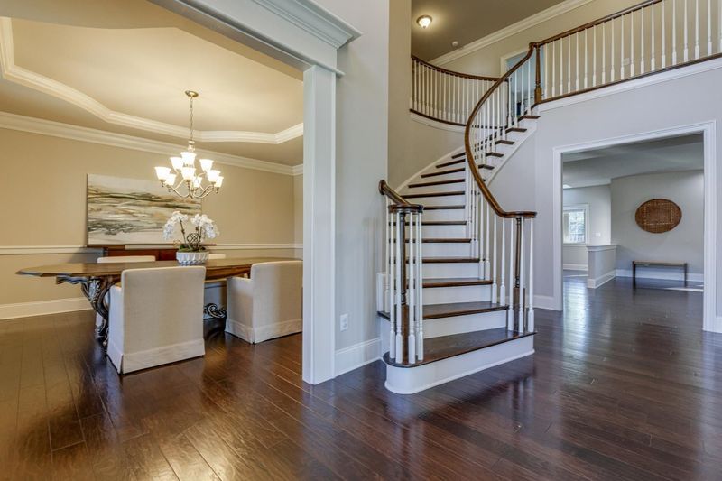 4017 Piney Gap Dr, Cary, NC 27519