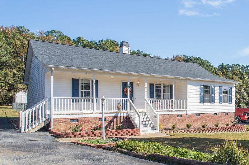 4017 Rockside Hills Dr, Raleigh, NC 27603