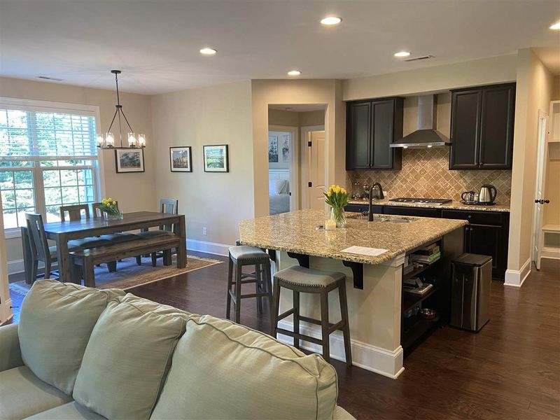 4017 Windflower Ln, Raleigh, NC 27612