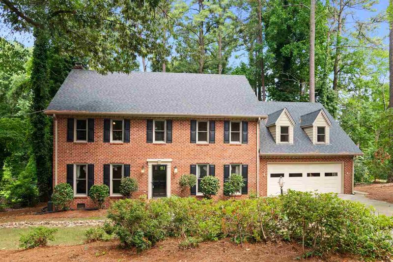 4018 Glen Laurel Dr, Raleigh, NC 27612