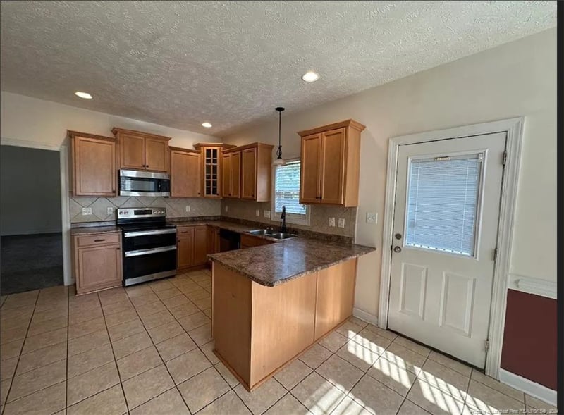 4019 Beaubien Dr, Fayetteville, NC 28306