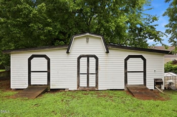 402 13th St, Erwin, NC 28339