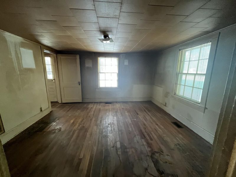 402 Aiken Ave, Creedmoor, NC 27522