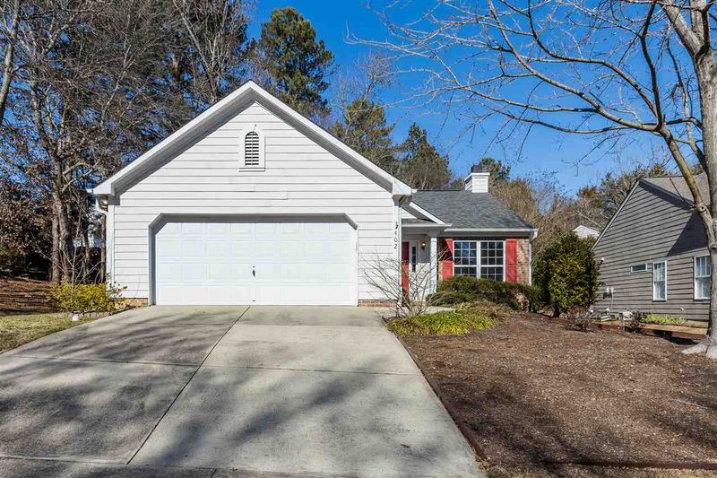 402 Averroe Dr, Apex, NC 27502