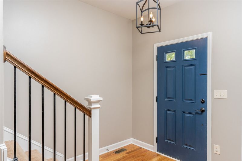 402 Baucom St, Apex, NC 27502