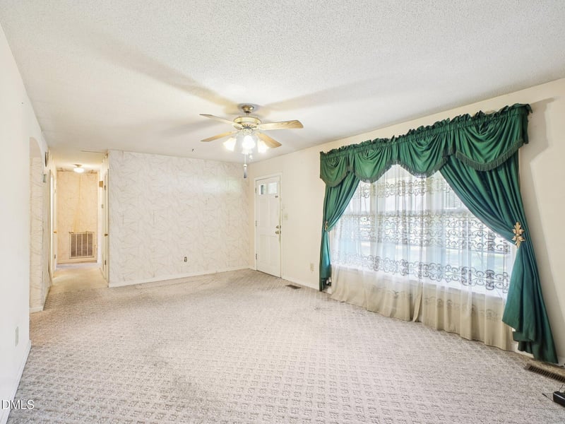 402 Birch St, Smithfield, NC 27577