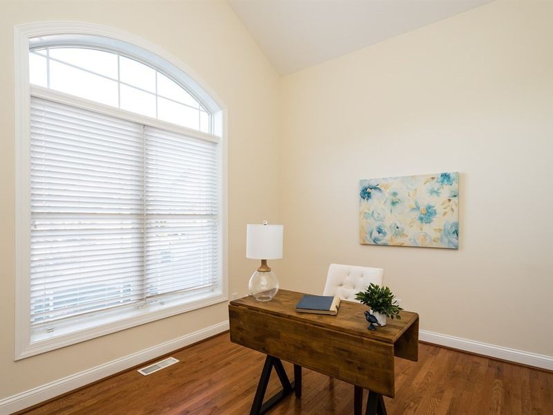 402 Braswell Brook Ct, Cary, NC 27513