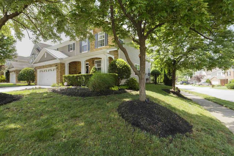 402 Byrams Ford Dr, Cary, NC 27513