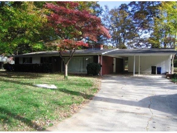 402 Circle Dr, Mebane, NC 27302