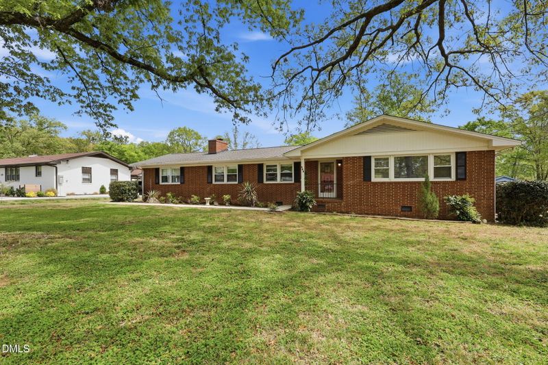 402 Crestview Dr, Durham, NC 27712