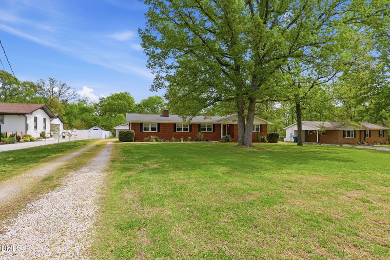 402 Crestview Dr, Durham, NC 27712