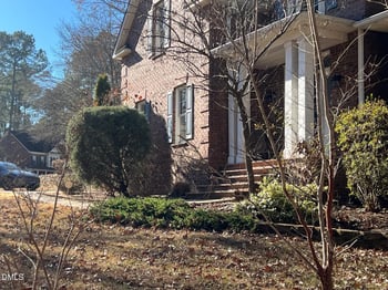 402 Cricket Hearth Rd, Sanford, NC 27330