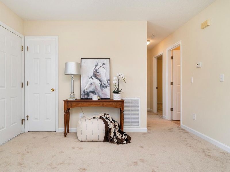 402 E Davis St, Burlington, NC 27215